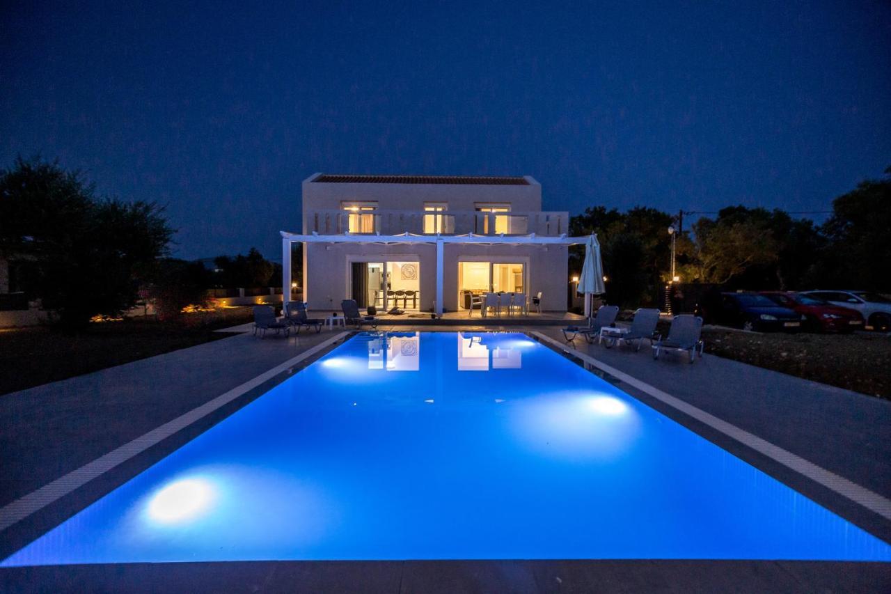 Villa Boviana With Private Swimming Pool Agios Sostis  Exterior foto