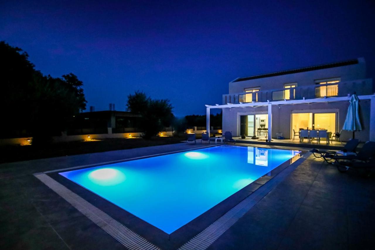 Villa Boviana With Private Swimming Pool Agios Sostis  Exterior foto