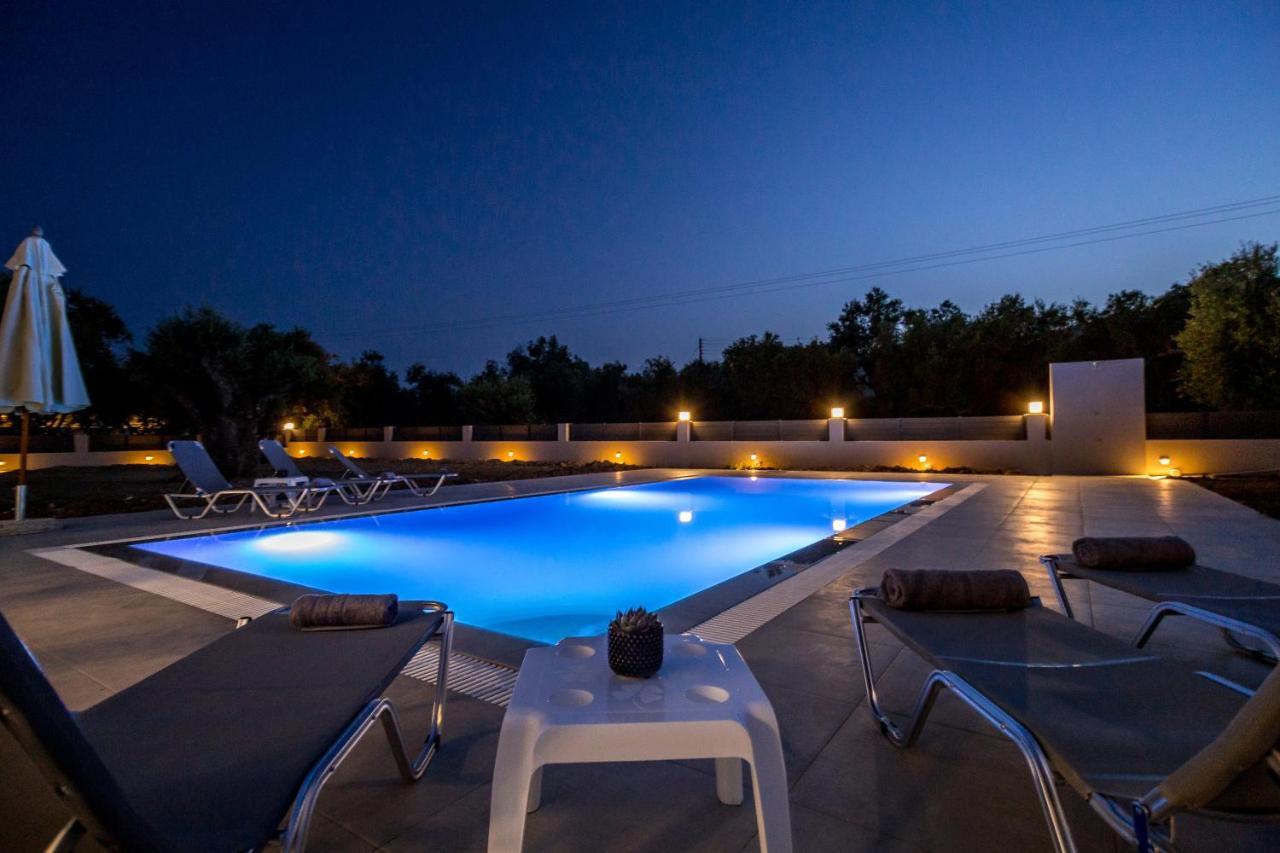Villa Boviana With Private Swimming Pool Agios Sostis  Exterior foto