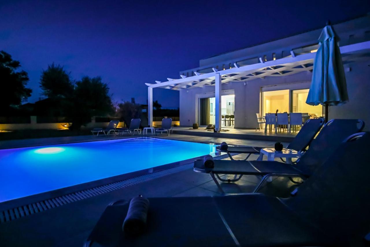 Villa Boviana With Private Swimming Pool Agios Sostis  Exterior foto